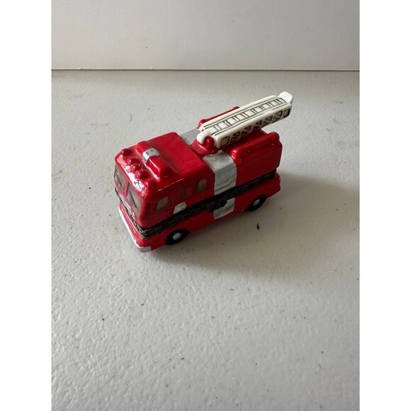 Fire Truck Hydrant Hand Painted Enamel Collector's Magnetic Hinged Trinket Box - Picture 2 of 7